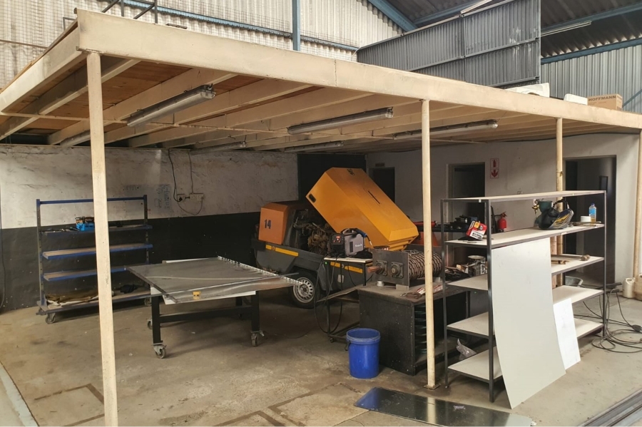 Commercial Property for Sale in Sidwell Eastern Cape